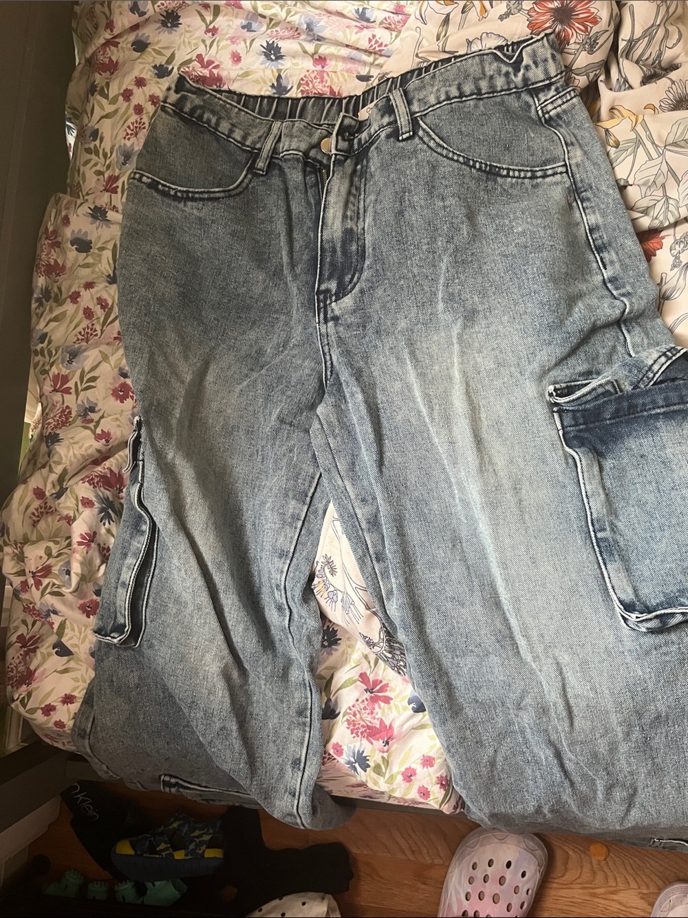 Relaxed Light Blue Boyfriend Cargo Jeans for Women